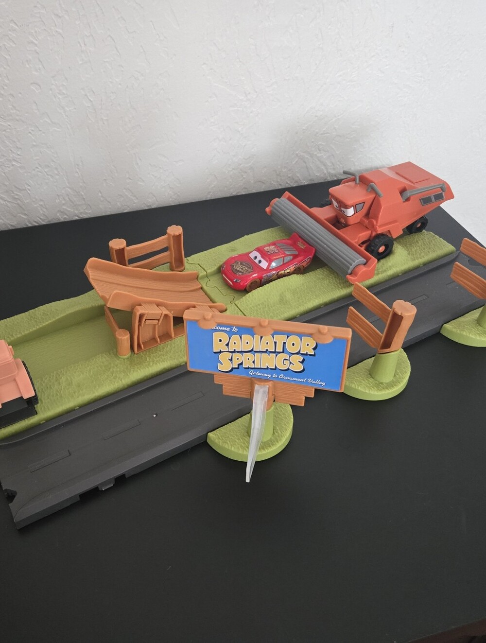 Disney Cars Frank Escape And Stunt Track